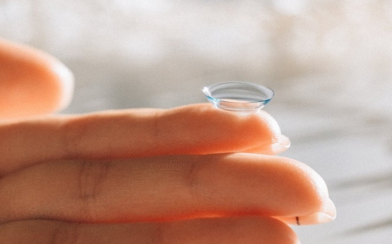 Como usar lentes de contacto de forma segura